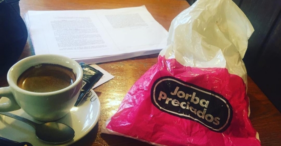 Cafe y un breve viaje en el tiempo