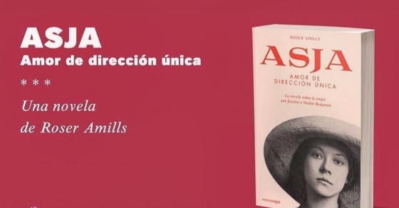 En 1921 la Segunda Conferencia Comunista Femenina decidio celebrar el Dia Internacional de la Mujer el 8 de marzo en memoria de la manifestacion de mujeres de 1917 en Petersburgo antes de la Revolucion de Febrero