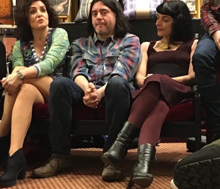 Llibreria Nollegiu, hablamos y celebramos la presentacion de Barcelona–Buenos Aires, con Trampa Ediciones y los autores y participantes: Roser Amills, Diego Gandara, Graziella More, Jebluss, Tatiana Goransky, Victor Nieto y Matias Nespolo