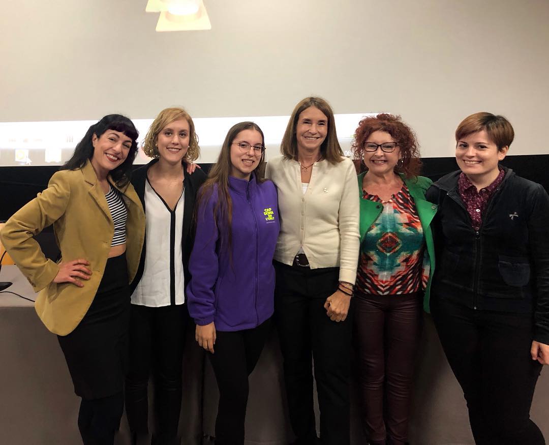 Roser Amills participa en una trobada a la Universitat Autònoma de Barcelona per parlar de dones i comunicació, amb Gemma Recoder, Magda Gregori Borrell, Cristina Garde i Maite Sadurní