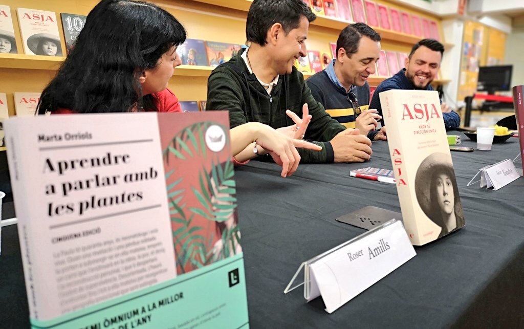 Així va ser el Vermut Literari a la llibreria Abacus 2 Així va ser el Vermut Literari a la llibreria Abacus - Roser Amills, escritora mallorquina