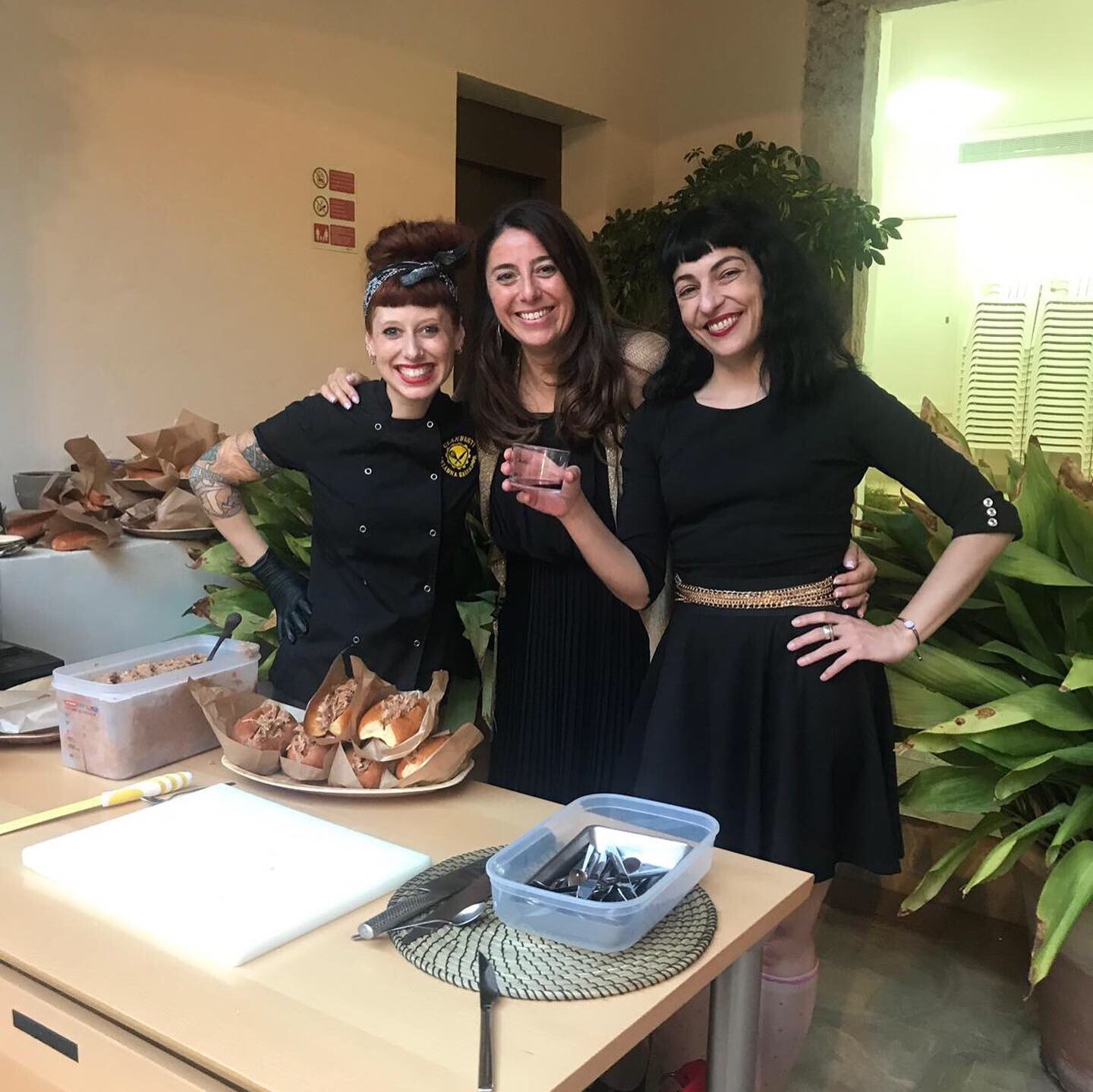 Roser Amills con Belén Marrón y Ariadna en Raixa II Foro Mujeres Que Marcan 2019