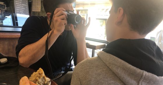 Roser Amills con sus hijos Marcel y Joan