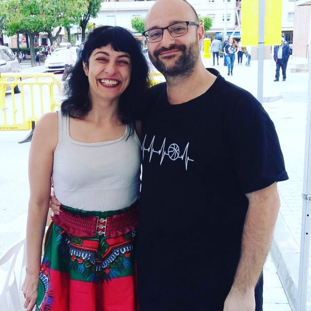 Roser Amills en la I Feria del Libro de La Llagosta, 2019 con José Ramón Vera Torres autor de Resistencia Literaria