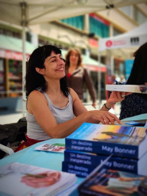 Roser Amills en la I Feria del Libro de La Llagosta, 2019 con Resistencia Literaria