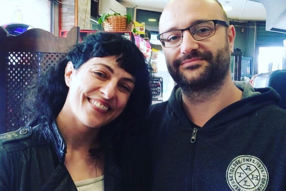 Roser Amills, I Feria del Libro de La Llagosta, 2019 con Jose Ramon Vera Torres autor de Resistencia Literaria