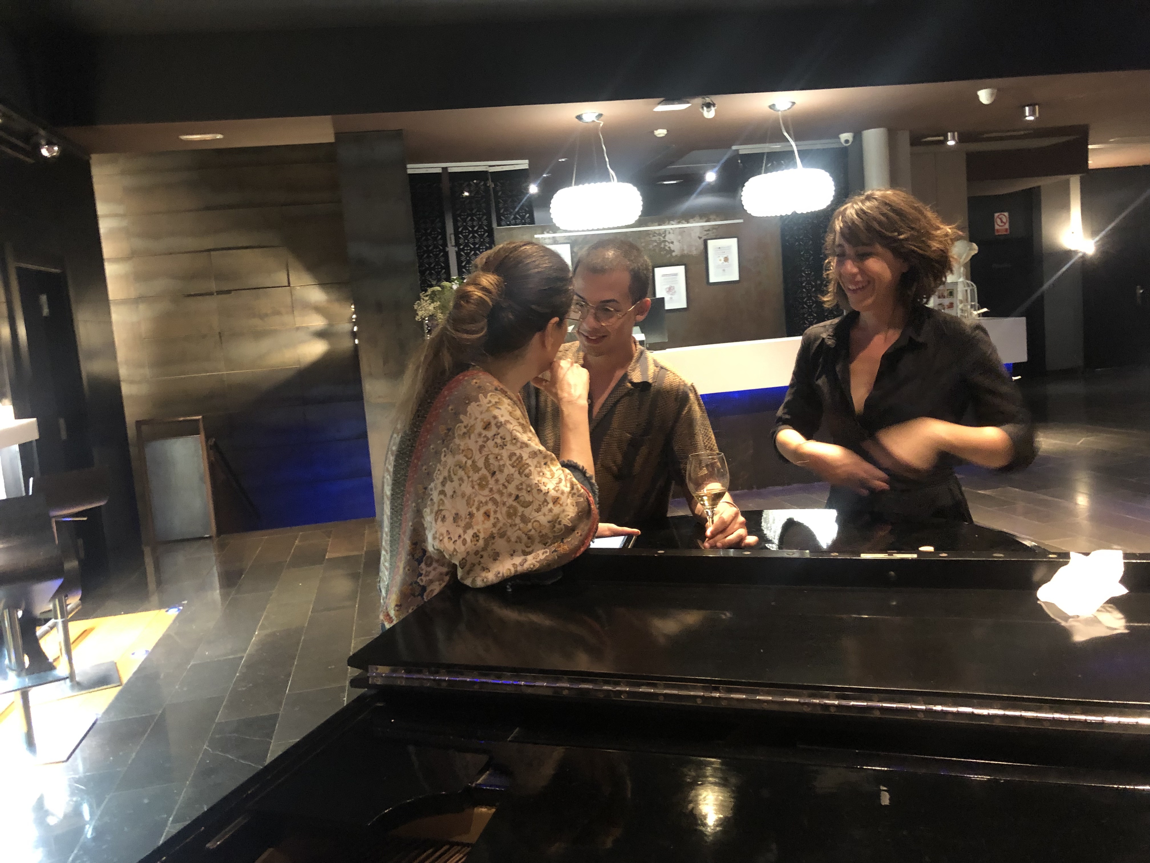 Compartimos reunión al piano con Gaby Goldman, una muy buena idea de Samanta Villar