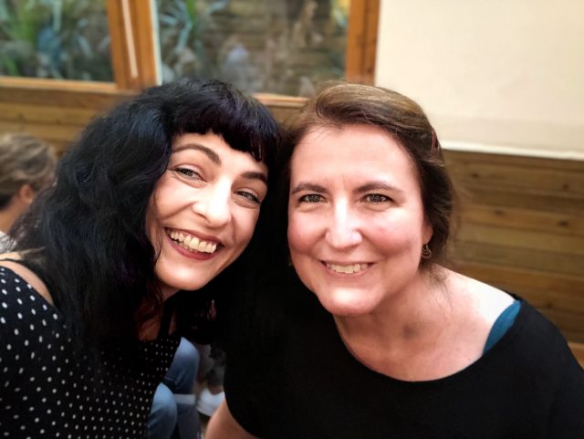 Pepi Baulo y Roser Amills en Laie