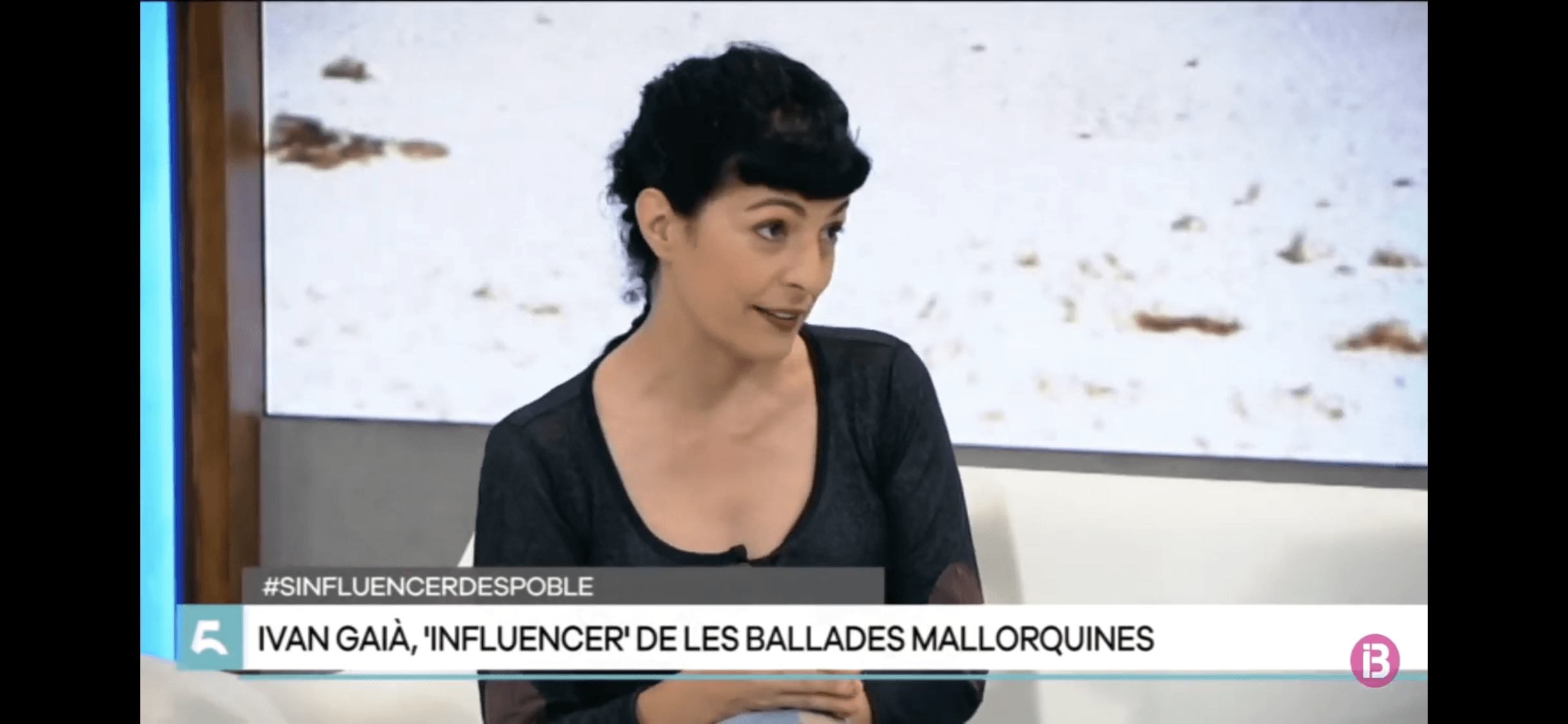 Roser Amills coneix Ivan Gaia Nicolau, d’Enfolkats, al programa Cinc dies d’IB3 10 Roser Amills coneix Ivan Gaia Nicolau, d’Enfolkats, al programa Cinc dies d’IB3 - Roser Amills, escritora mallorquina