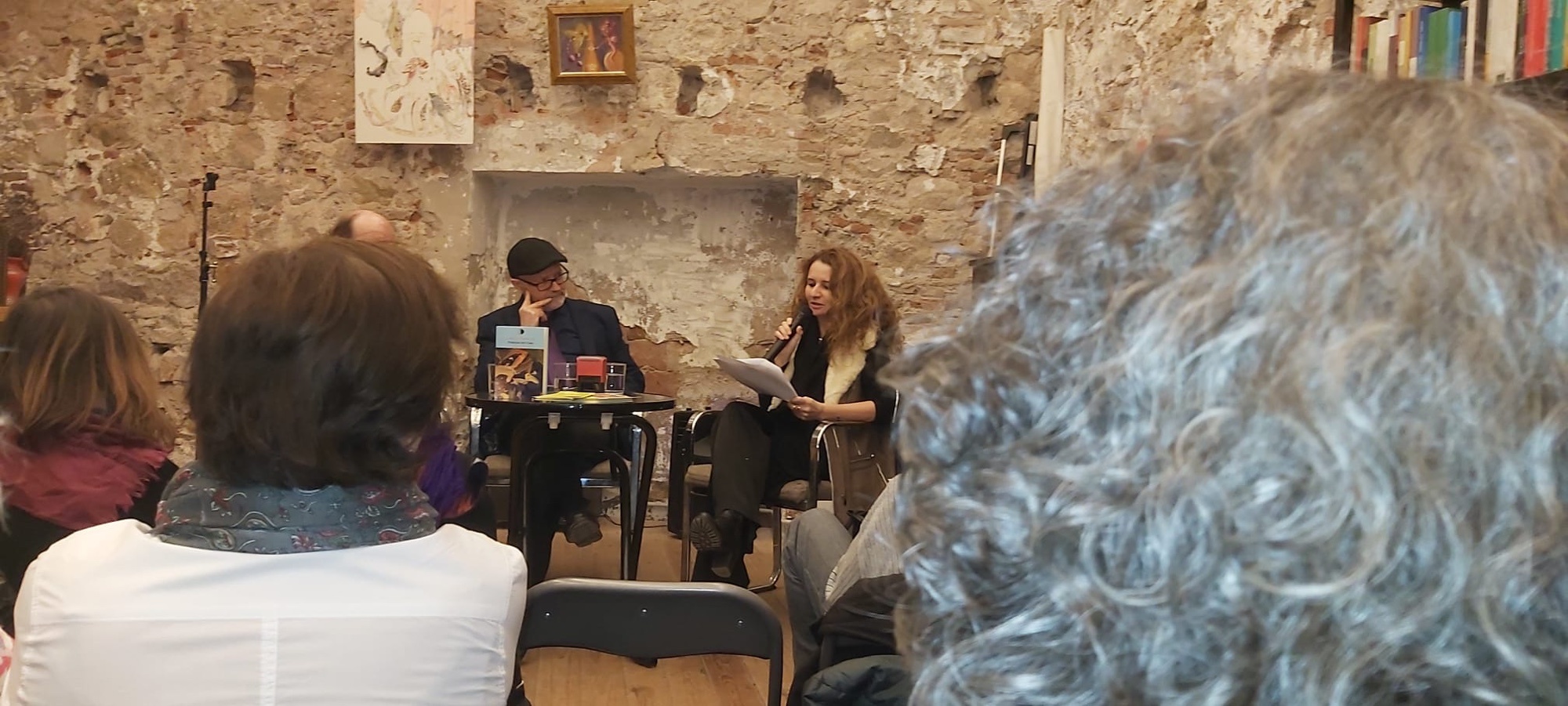 Así fue la presentación de "Poeticas del caos" en la Calders 6 Así fue la presentación de "Poeticas del caos" en la Calders - Roser Amills, escritora mallorquina