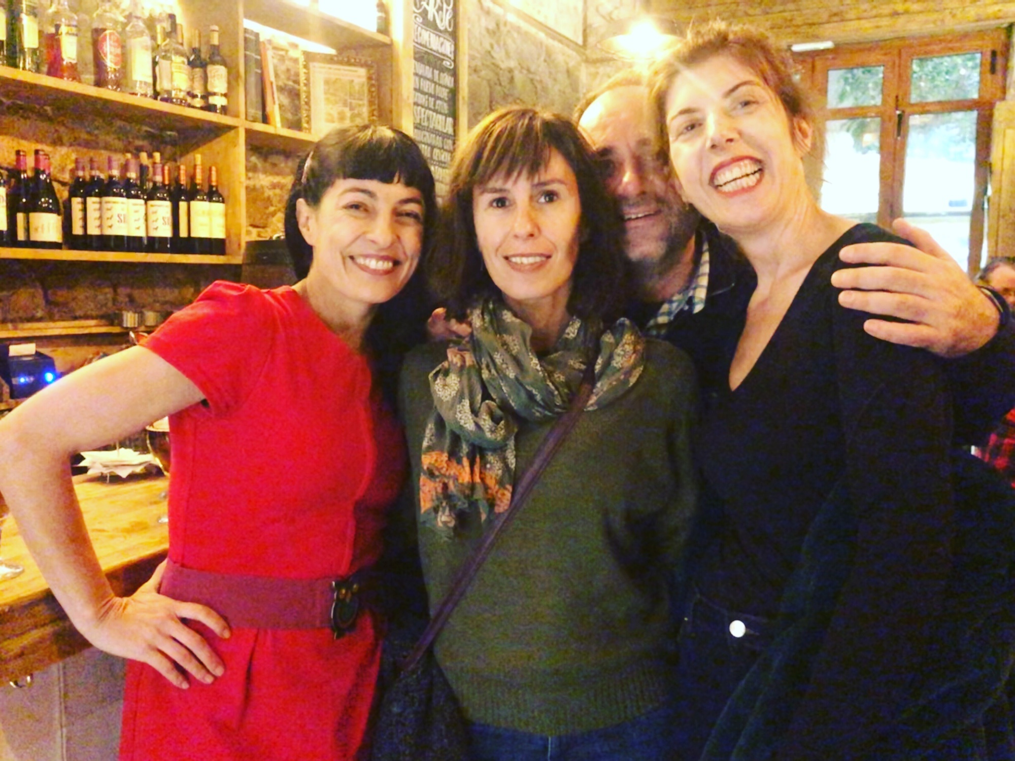 Así fue la presentación de "Poeticas del caos" en la Calders 15 Así fue la presentación de "Poeticas del caos" en la Calders - Roser Amills, escritora mallorquina