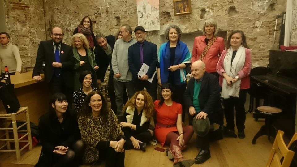 Así fue la presentación de "Poeticas del caos" en la Calders 1 Así fue la presentación de "Poeticas del caos" en la Calders - Roser Amills, escritora mallorquina