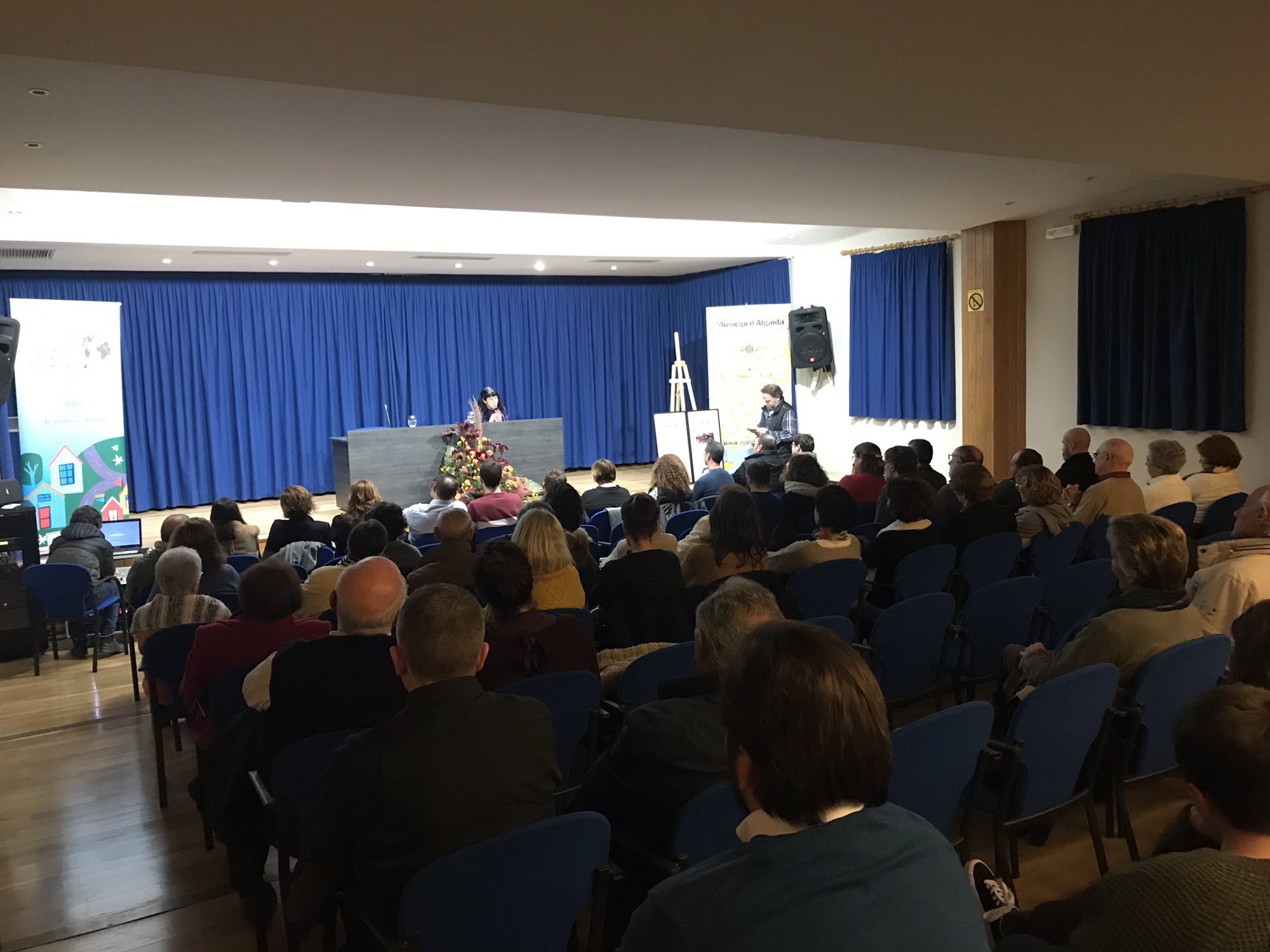 Algunes imatges del pregó de Sant Honorat 2020 que vaig fer a Algaida 4 Algunes imatges del pregó de Sant Honorat 2020 que vaig fer a Algaida - Roser Amills, escritora mallorquina