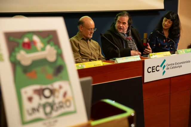 Recibo un premio TOI, es un gran honor. Gracias Jordi Català 5 Recibo un premio TOI, es un gran honor. Gracias Jordi Català - Roser Amills, escritora mallorquina