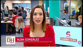 presentadora de televisió autonòmica balear IB3 i corresponsal de La Sexta‬