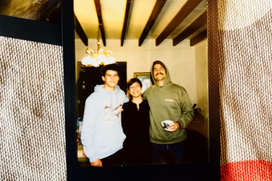 Roser Amills Con Sus Hijos Marcel Y Joan En Algaida