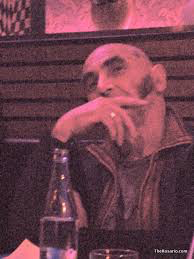 Pau Riba Presentando El Poemario De Roser Amills En Gran Foc