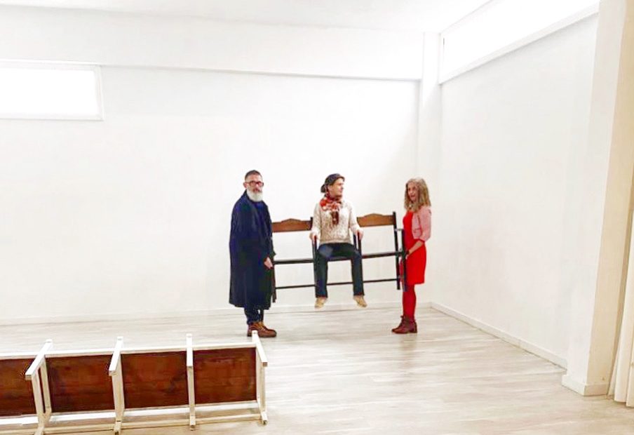 Les fleurs du mal, obra de teatro escrita por Roser Amills y estrenada en Mallorca