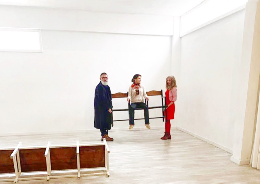 Les fleurs du mal, obra de teatro escrita por Roser Amills y estrenada en Mallorca