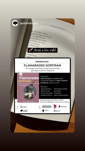 Presentació a Can Balaguer de ‘Flamarades sortiran’, antologia de poesia catalana feminista, a cura de M. Antònia Massanet 2 Presentació a Can Balaguer de ‘Flamarades sortiran’, antologia de poesia catalana feminista, a cura de M. Antònia Massanet - Roser Amills, escritora mallorquina