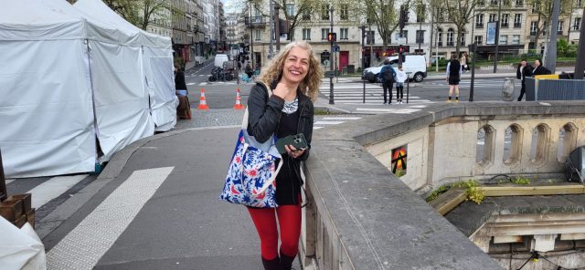 Roser Amills, escritora mallorquina, en París