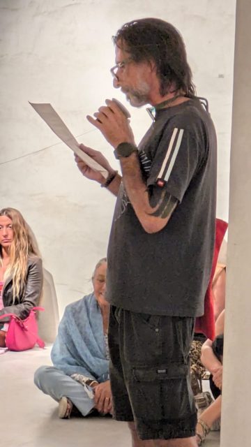 Diario de Ibiza: así fue la inauguración de Roser Amills del festival Territori con "Hilo de voz" - Roser Amills, escritora mallorquina