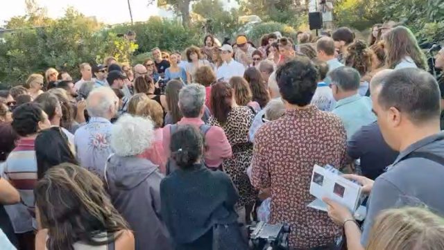 Diario de Ibiza: así fue la inauguración de Roser Amills del festival Territori con "Hilo de voz" - Roser Amills, escritora mallorquina