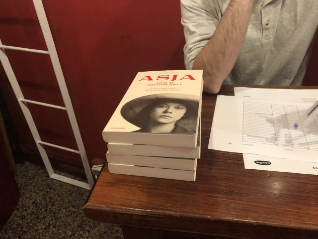 Mensaje de una lectora 1 Roser Amills al Maldà Teatre: col·loqui Akelarre després de Som Inexplicables de The Feliuettes