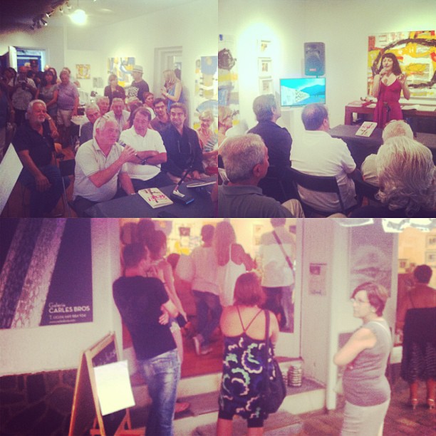 Público y Roser Amills durante la presentación de M'agrada el sexe! en la Galeria Carles Bros de Llançà