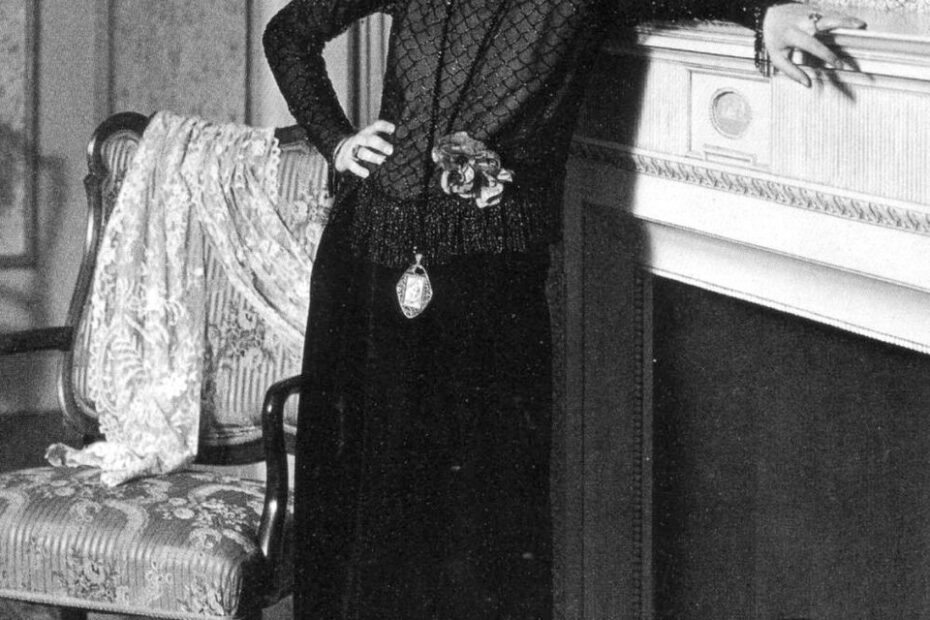 Anita Berber (1899-1928), Orgías en hoteles