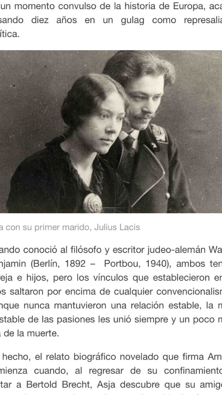 Página de Asja con Asja y Julius Lacis