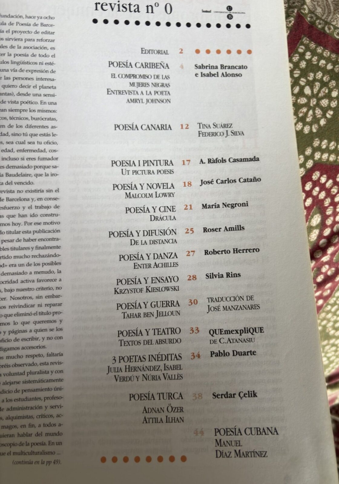 Sumario de la revista Aula de Poesía de Barcelona n.º 0, con los textos de Roser Amills en las páginas 25 y 30