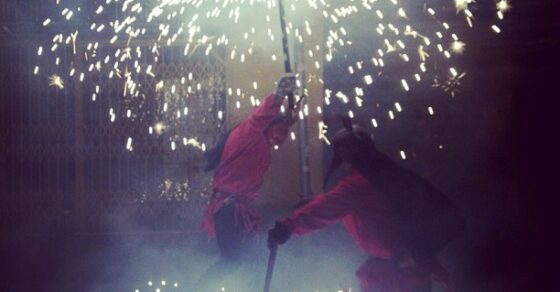 Mallorca omple Gràcia de focs i foguerons