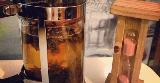 Un té, por favor, con su correspondiente reloj de arena