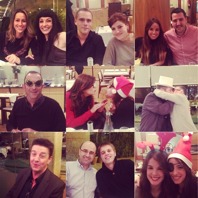 Col·lage de nou fotos de l'equip de Vespre a La 2 a la festa de Nadal, amb barrets de Nadal i banyes de rendeer