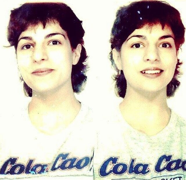 Dos retrats de Roser Amills amb la camiseta Cola Cao dels anys 80