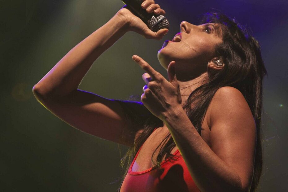 La Mala Rodríguez actuando en las fiestas de Donostia