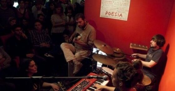 Decadencia de la música en vivo y otras contradicciones de Barcelona, columna de Roser Amills en Metrópoli Abierta