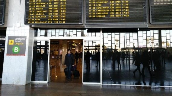 Volar y callar, columna de Roser Amills en Metrópoli Abierta