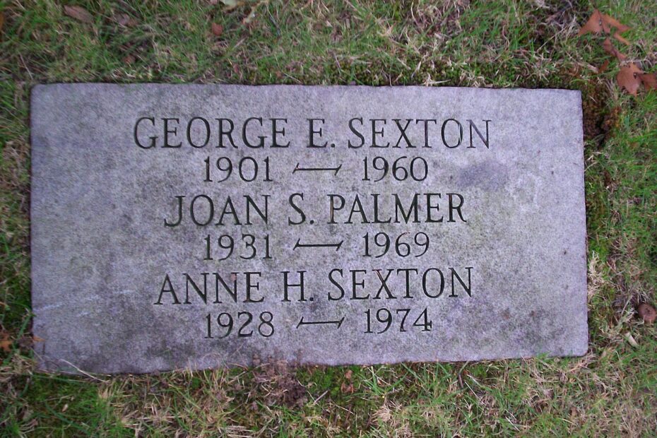 Lápida de Anne Sexton en el cementerio de Forest Hills, en Boston